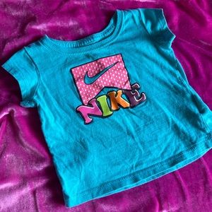 Toddler girls Nike tshirt